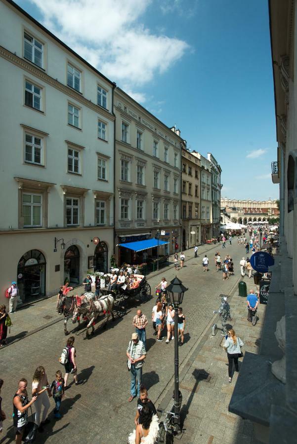 Wawelove Spacious 3 Bedroom 1 Min To Main Sq! Apartment *